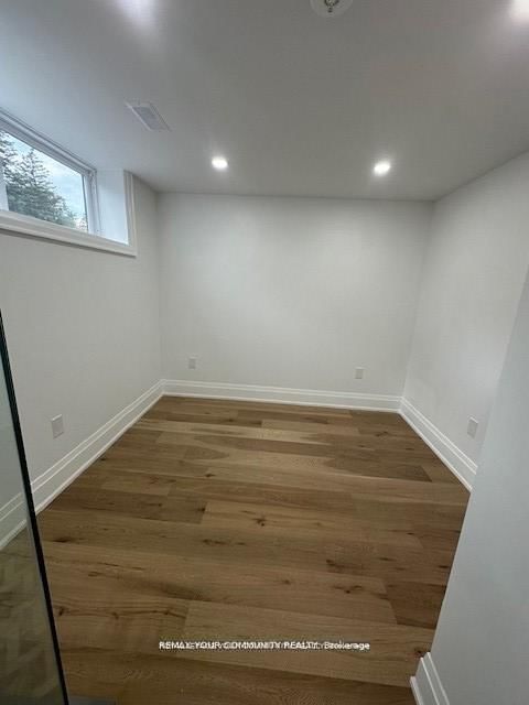 12 Kemano Road, Unit Bsmt - Photo 7