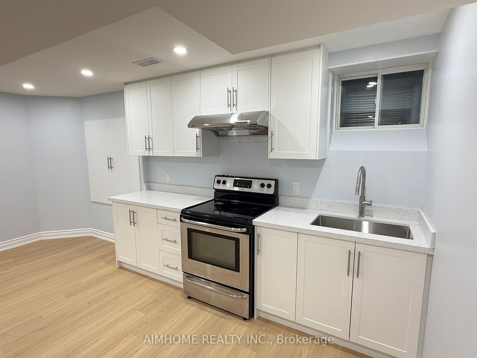 28 Desjardin Drive - Photo 10