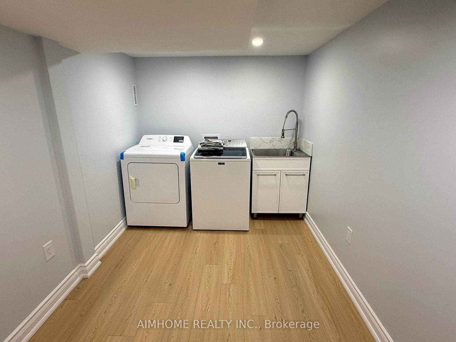 28 Desjardin Drive - Photo 6