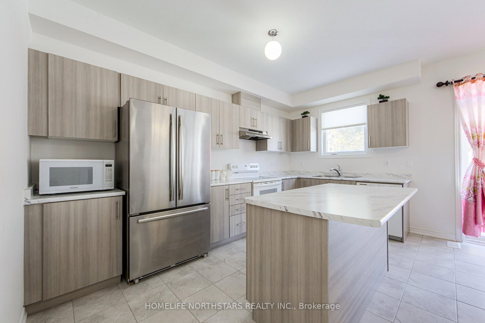 7 Wakefield Boulevard - Photo 12