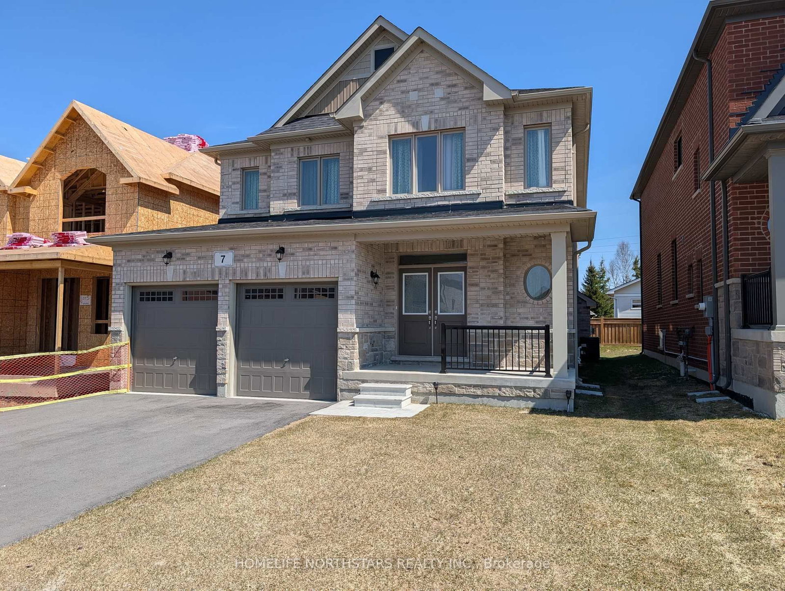 7 Wakefield Boulevard - Photo 2