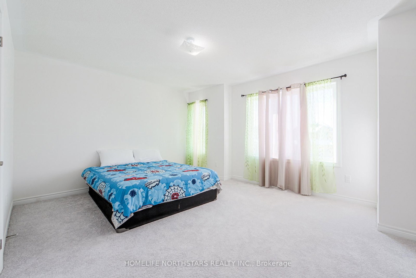 7 Wakefield Boulevard - Photo 24