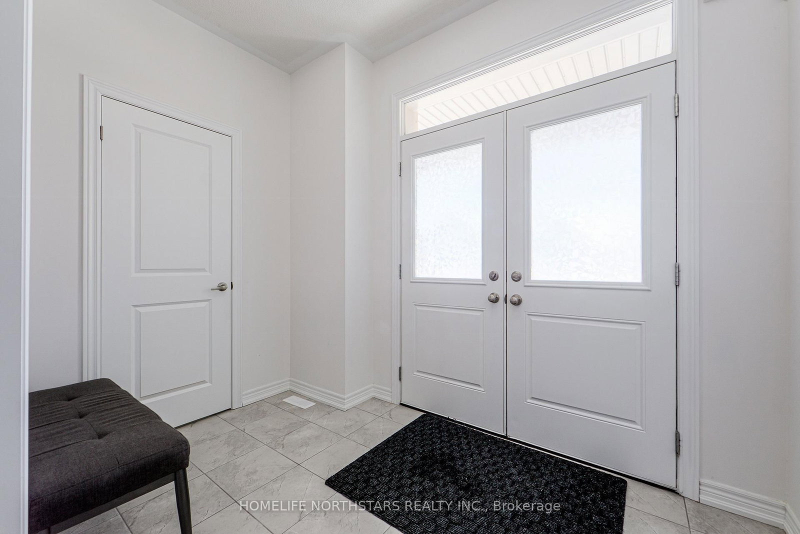 7 Wakefield Boulevard - Photo 4