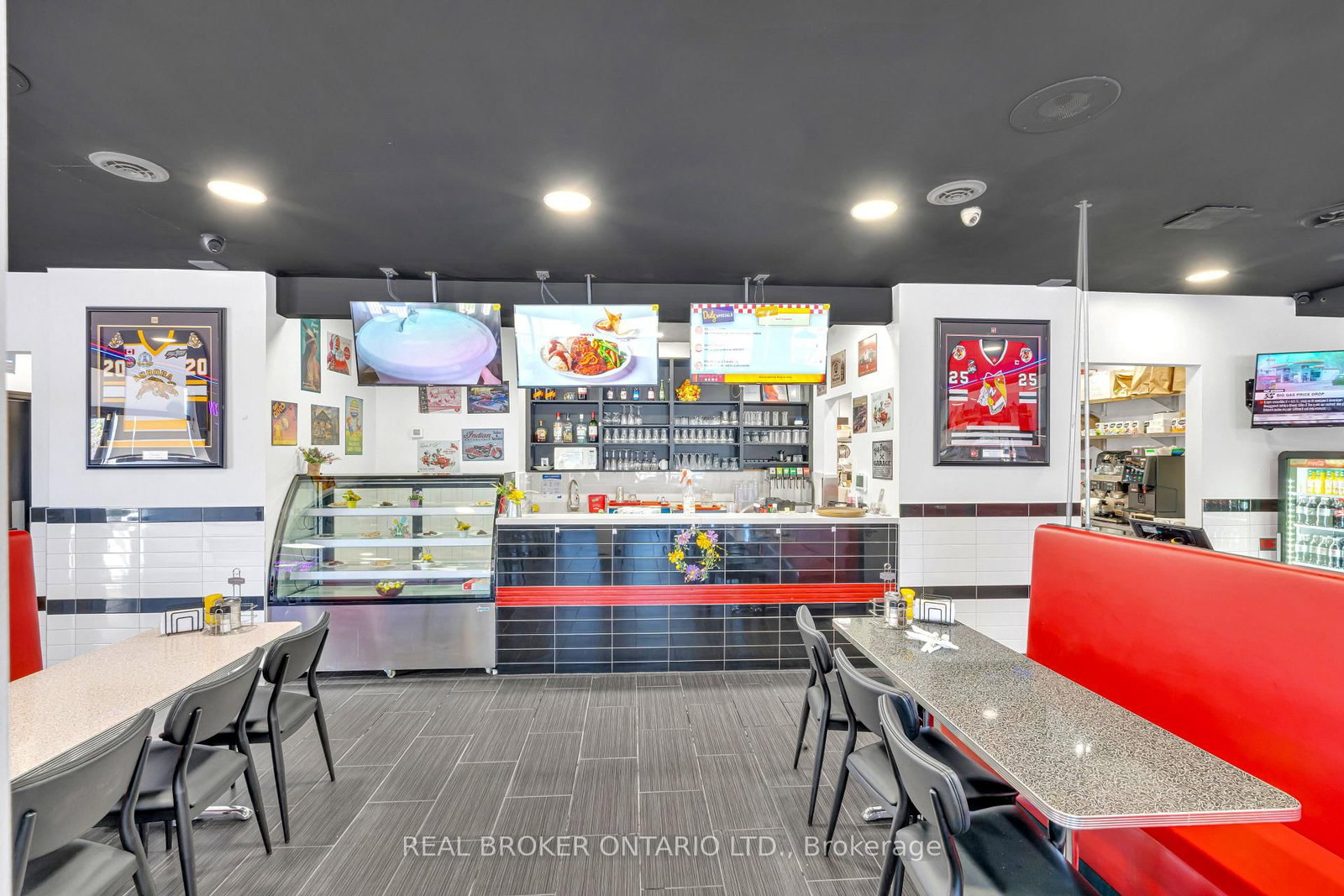 340 Eagle Street W - Photo 13