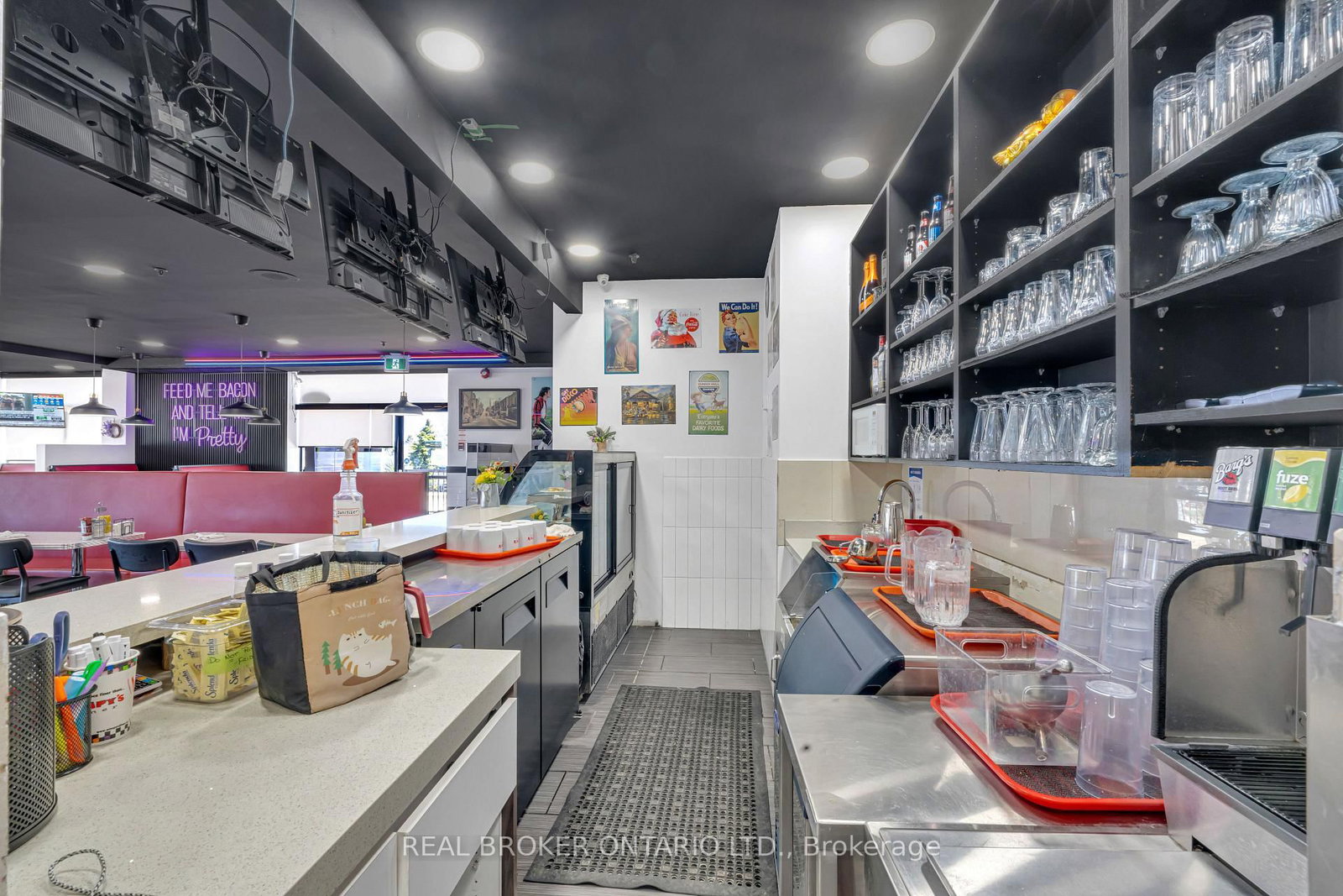 340 Eagle Street W - Photo 15