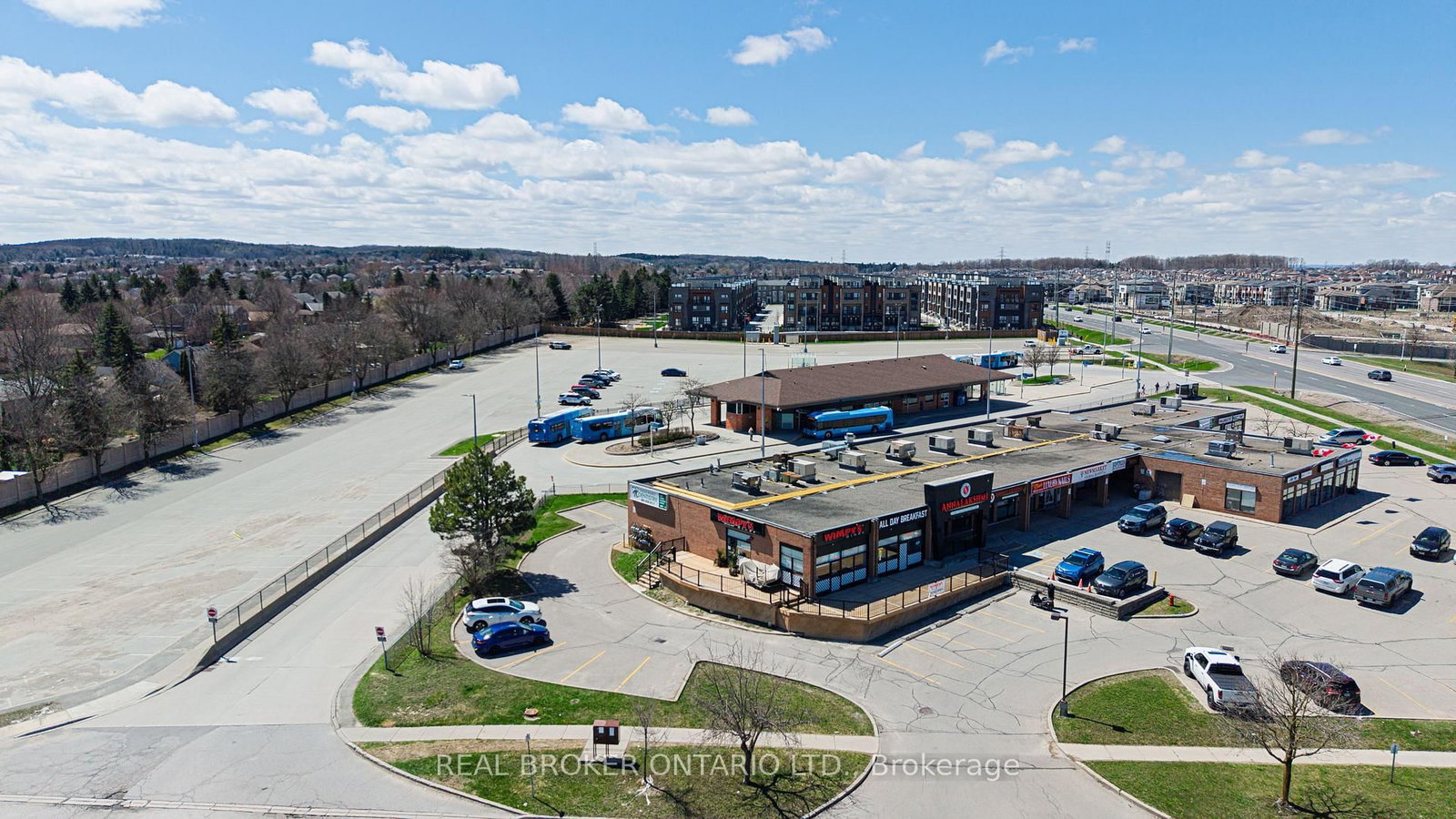 340 Eagle Street W - Photo 6