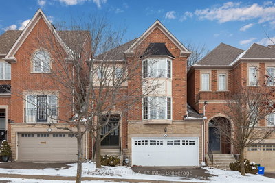 16 Carriage House Crt | Richmond Hill | Image