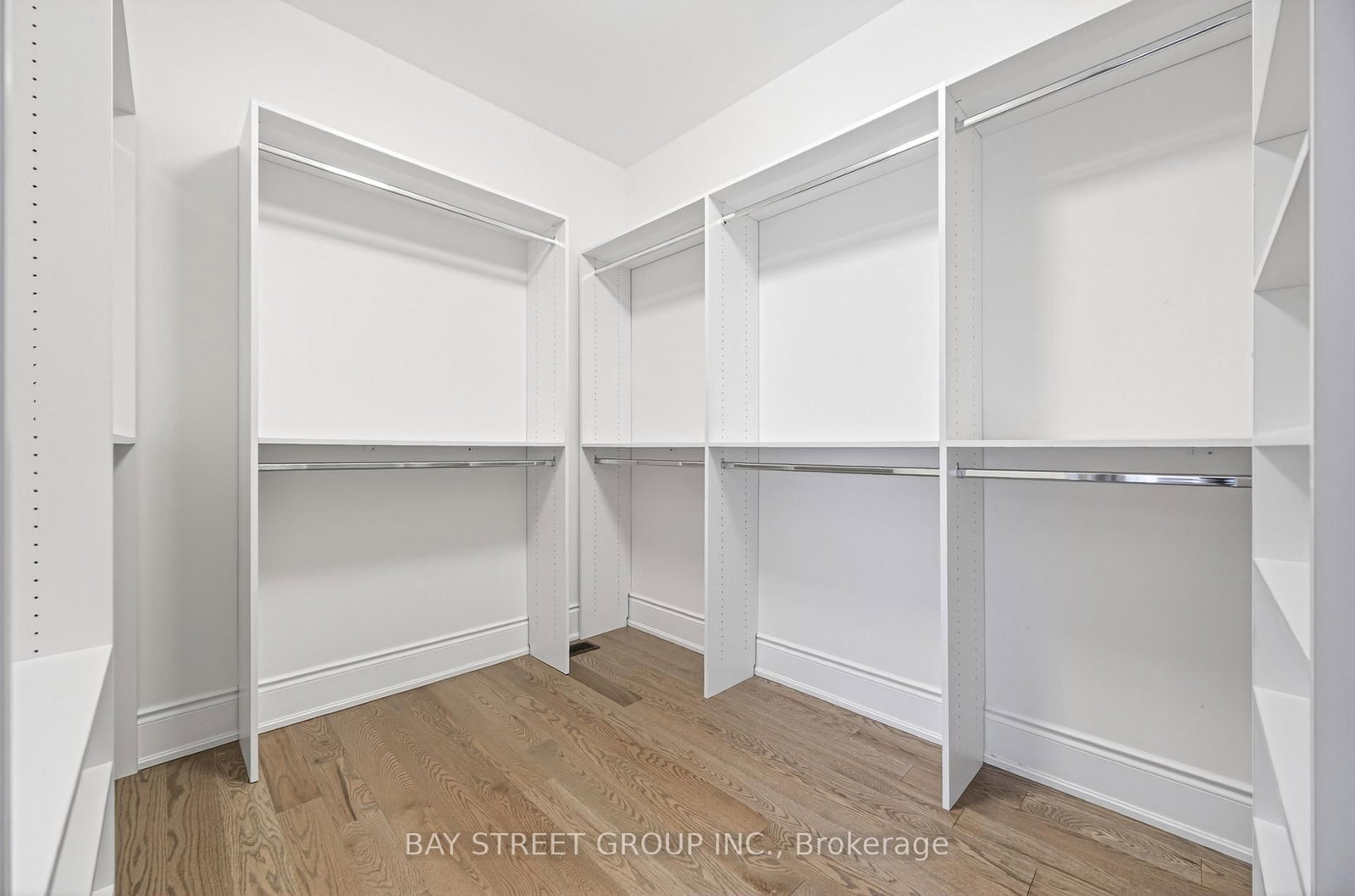 Detached House for sale at 40 Meteorite Street, Richmond Hill, Ontario, L4C 4L9 - Observatory - MLS: N13023354