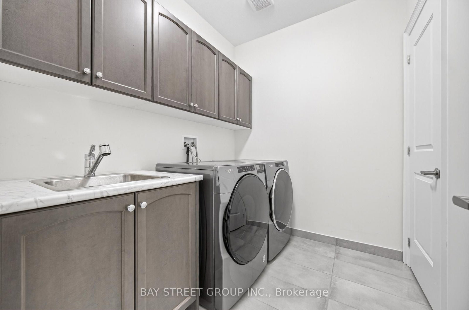 Detached House for sale at 40 Meteorite Street, Richmond Hill, Ontario, L4C 4L9 - Observatory - MLS: N13023354