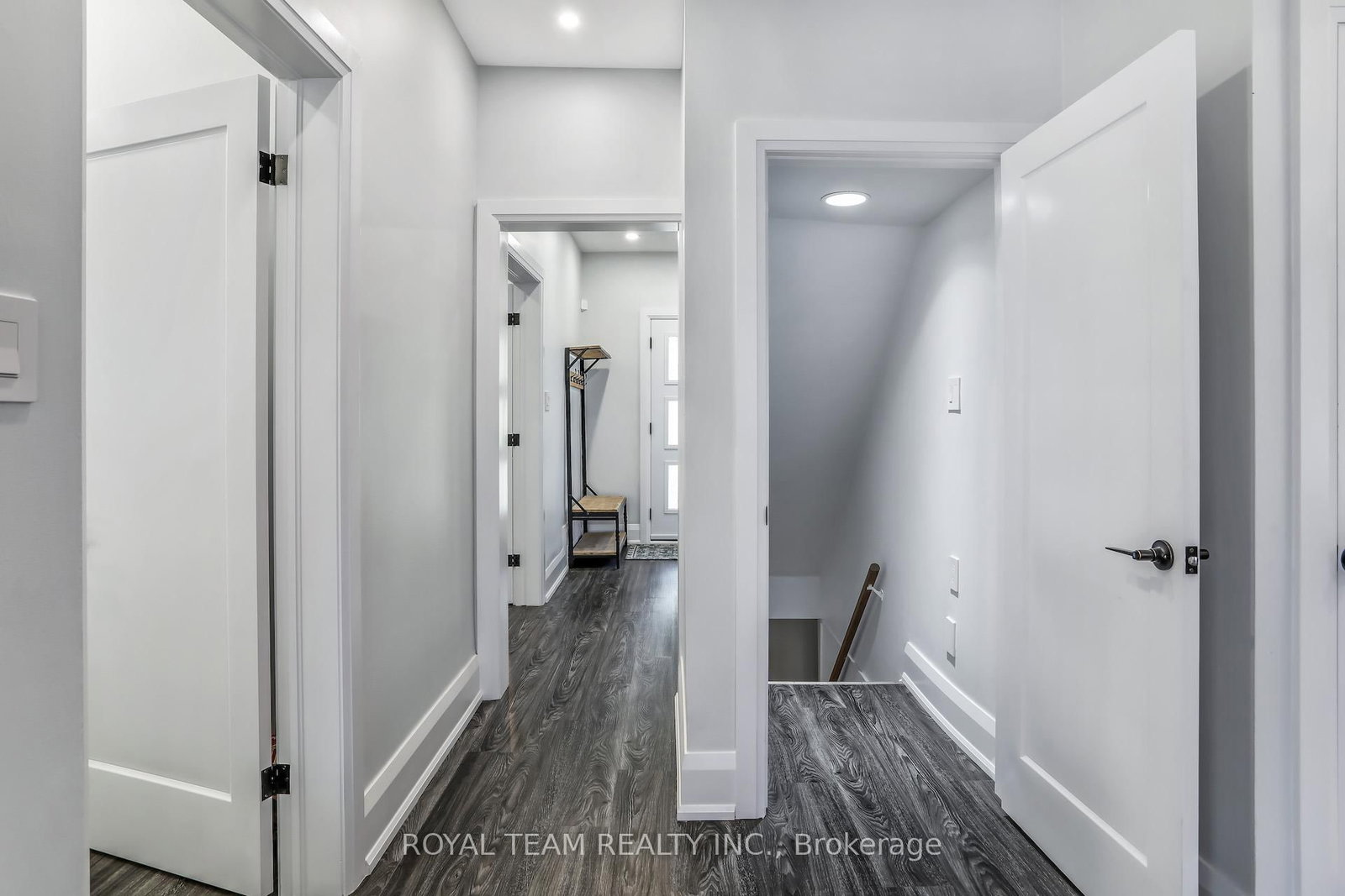 97 Centre Street E - Photo 10