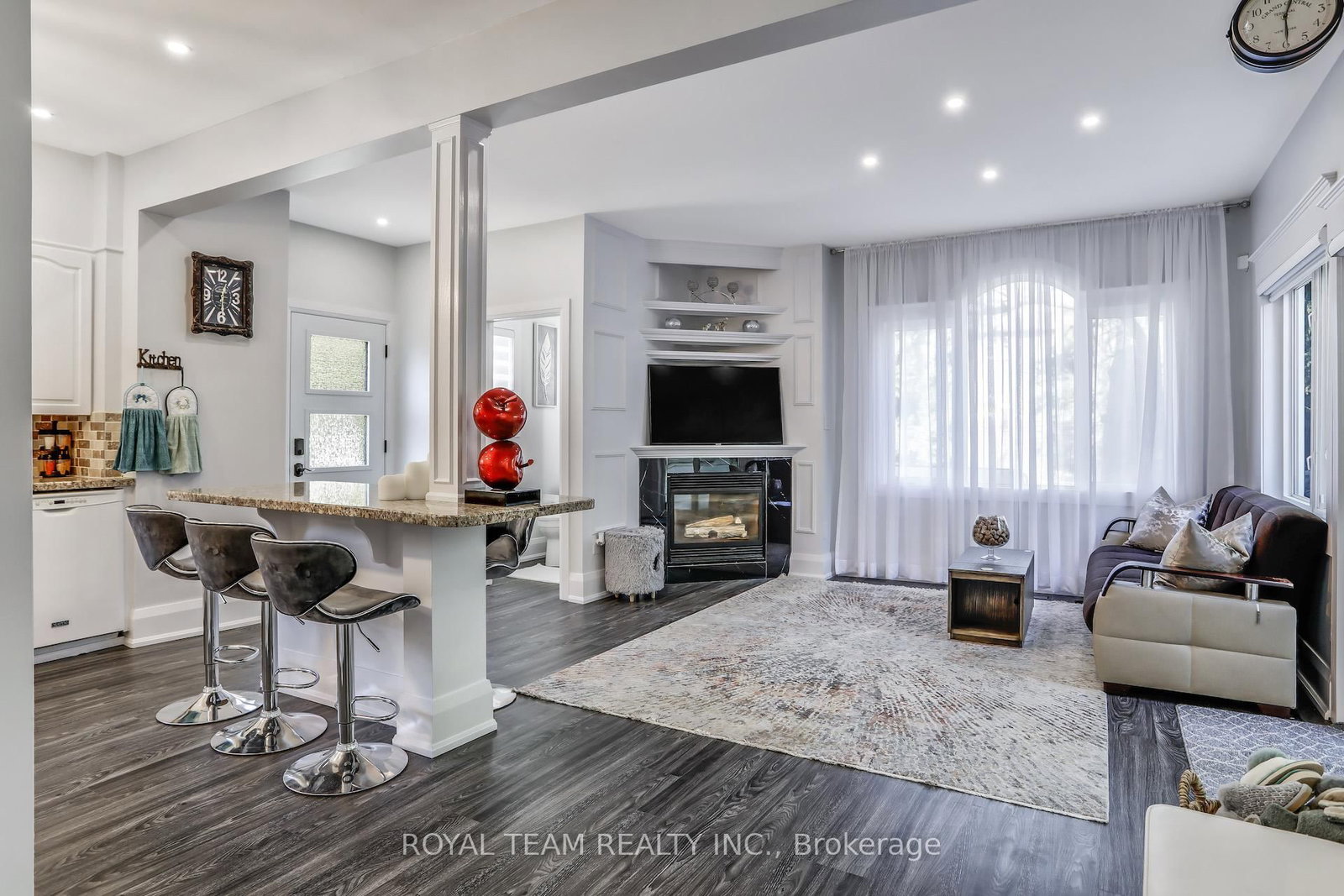 97 Centre Street E - Photo 12