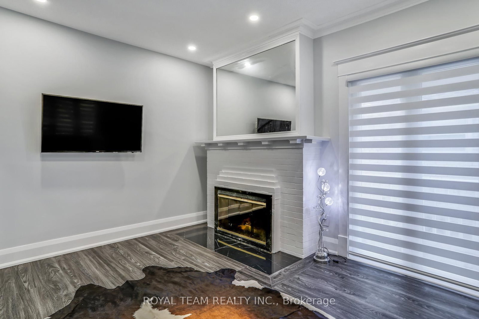 97 Centre Street E - Photo 9