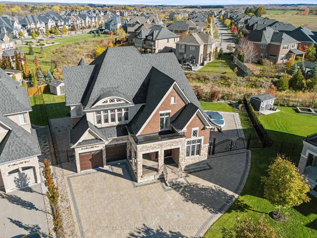 12 Albert Hill Court