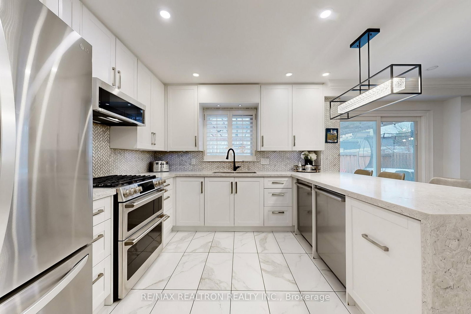 Detached House for sale at 147 Mcmorran Crescent, Vaughan, Ontario, L4J 2T4 - Brownridge - MLS: N13023484