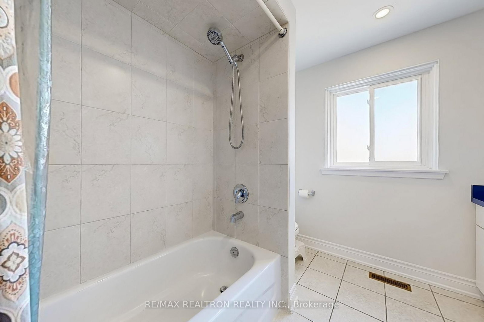 Detached House for sale at 147 Mcmorran Crescent, Vaughan, Ontario, L4J 2T4 - Brownridge - MLS: N13023484