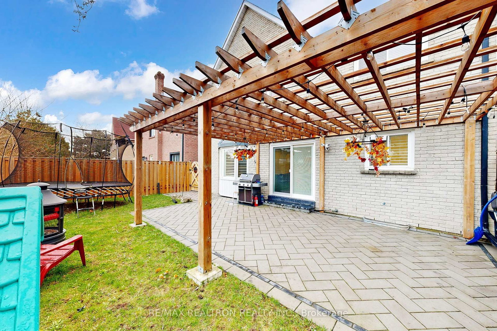 Detached House for sale at 147 Mcmorran Crescent, Vaughan, Ontario, L4J 2T4 - Brownridge - MLS: N13023484