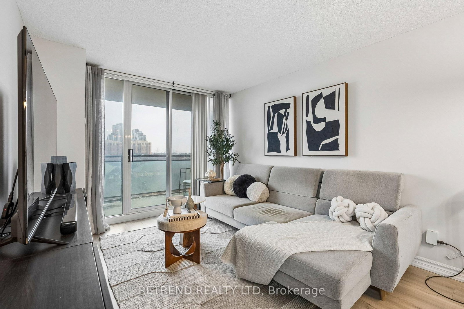 310 Red Maple Road, Unit 602 - Photo 14