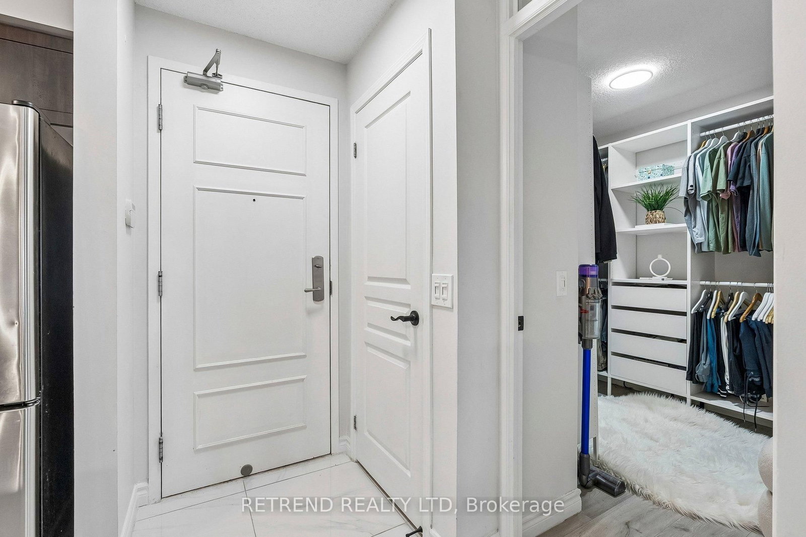 310 Red Maple Road, Unit 602 - Photo 24