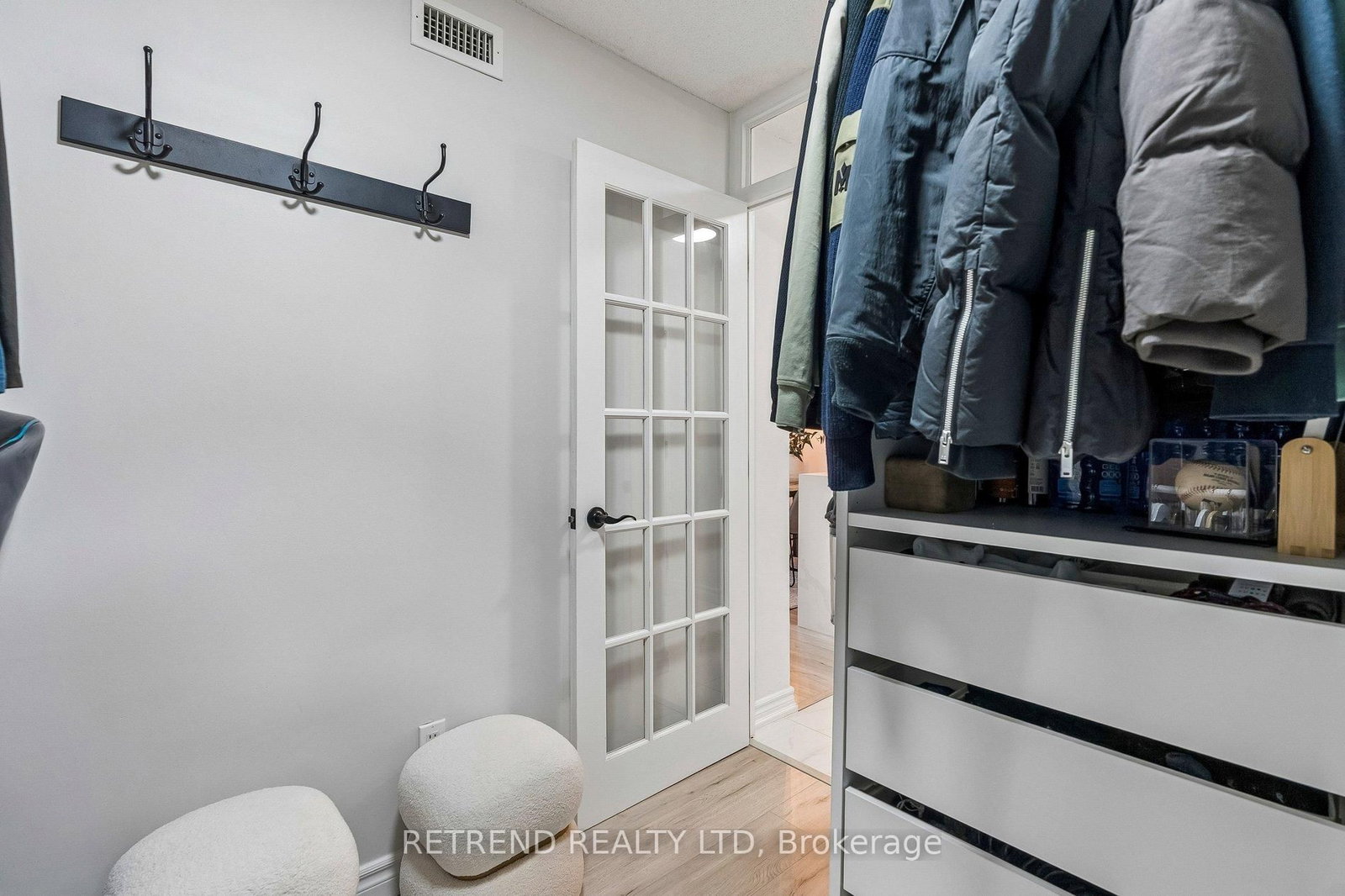 310 Red Maple Road, Unit 602 - Photo 25