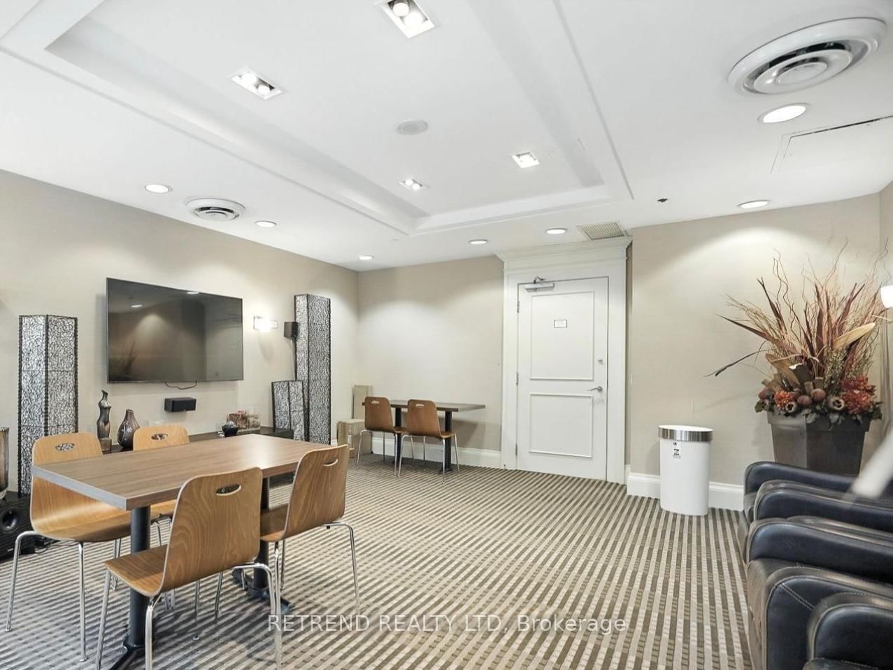 310 Red Maple Road, Unit 602 - Photo 44