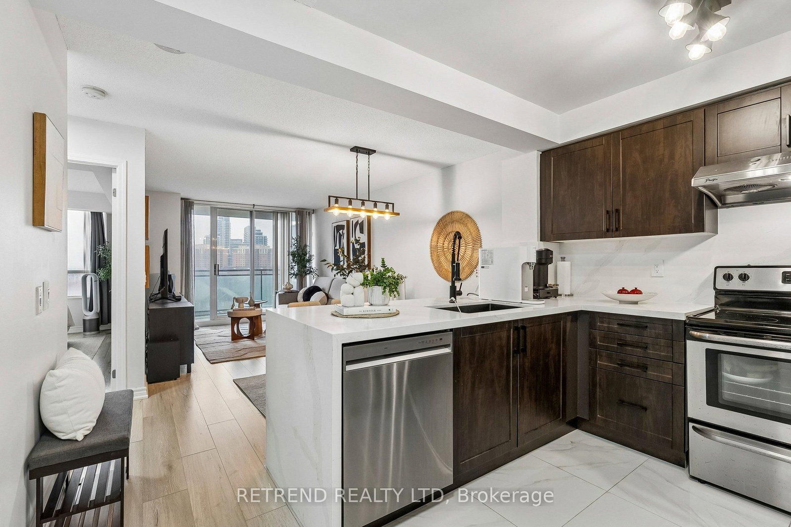 310 Red Maple Road, Unit 602 - Photo 5