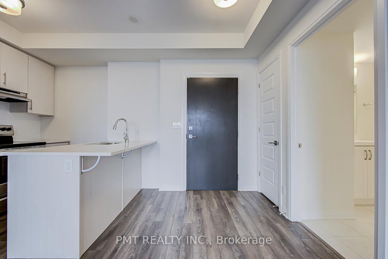 517 - 58 Adam Sellers St, Markham, L6B 1P5 | Image 3