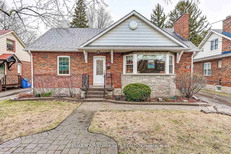 30 Dunning Ave, Aurora, L4G 6H7 | Image 3