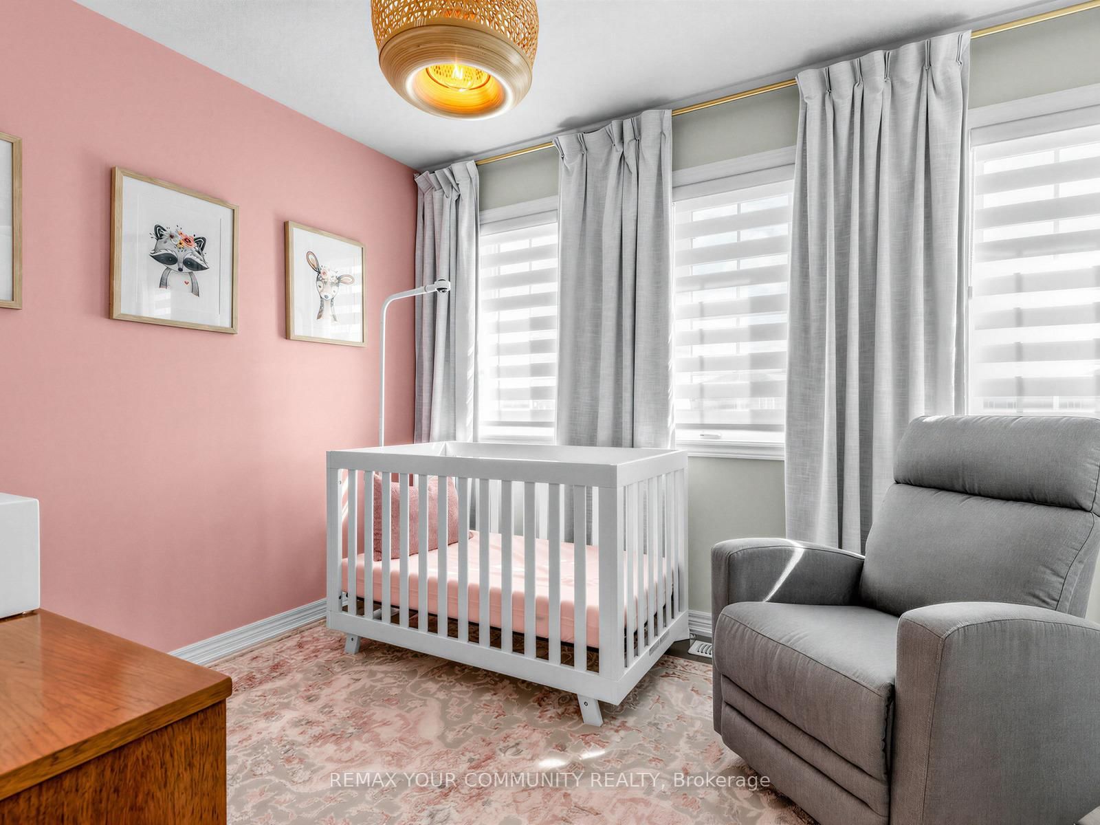 Townhouse for sale at 18 Admiral Crescent, Essa, Ontario, L0M 1B4 - Angus - MLS: N13023858