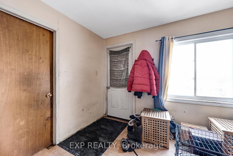 765 Sedore Ave, Georgina, L0E 1S0 | Image 2