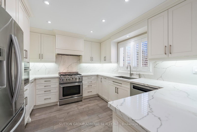 150 Rockwood Cres, Vaughan, L4J 7W1 | Image 3