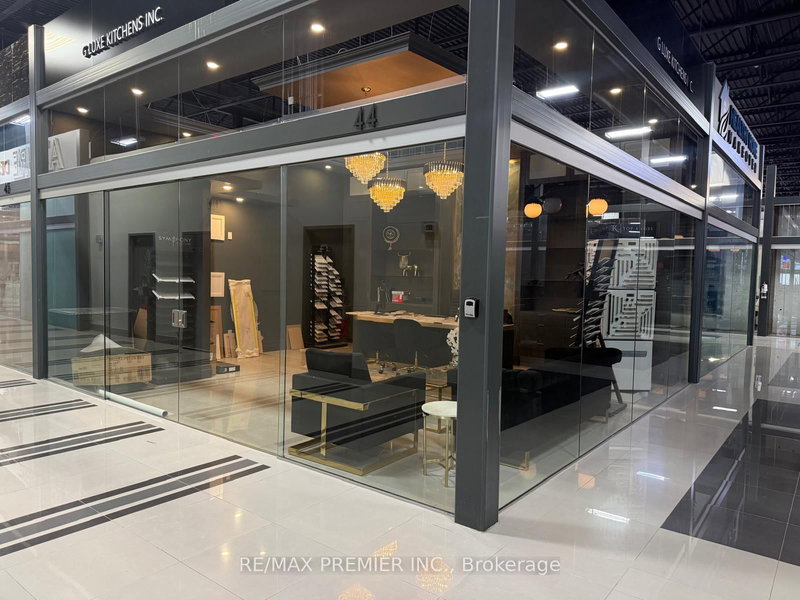 44 - 7250 Keele St, Vaughan, L4K 1Z8 | Image 2