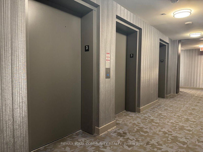 307B - 9600 Yonge St, Richmond Hill, L4C 0X3 | Image 2