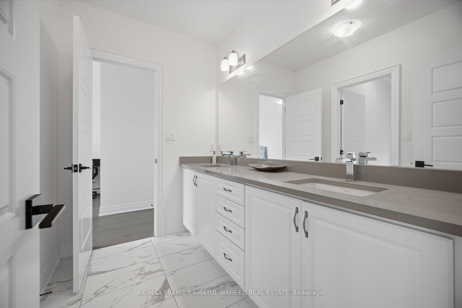 143 Ballantyne Boulevard - Photo 33