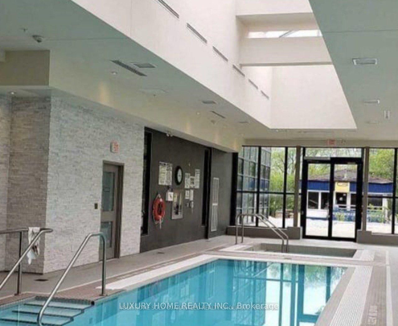 9618 Yonge Street, Unit 303 - Photo 6