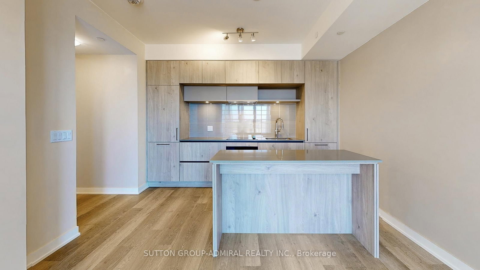 6 David Eyer Road, Unit 501 - Photo 3