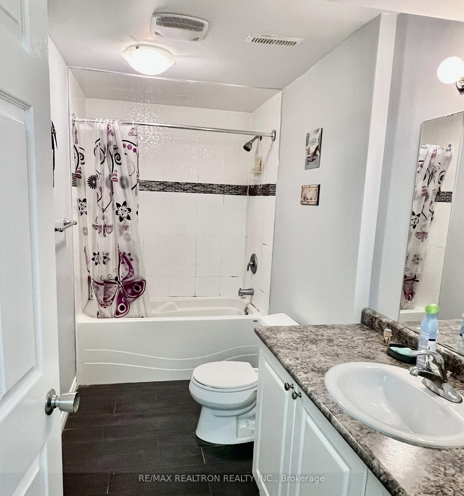 35 Soho Crescent, Unit Basement - Photo 4