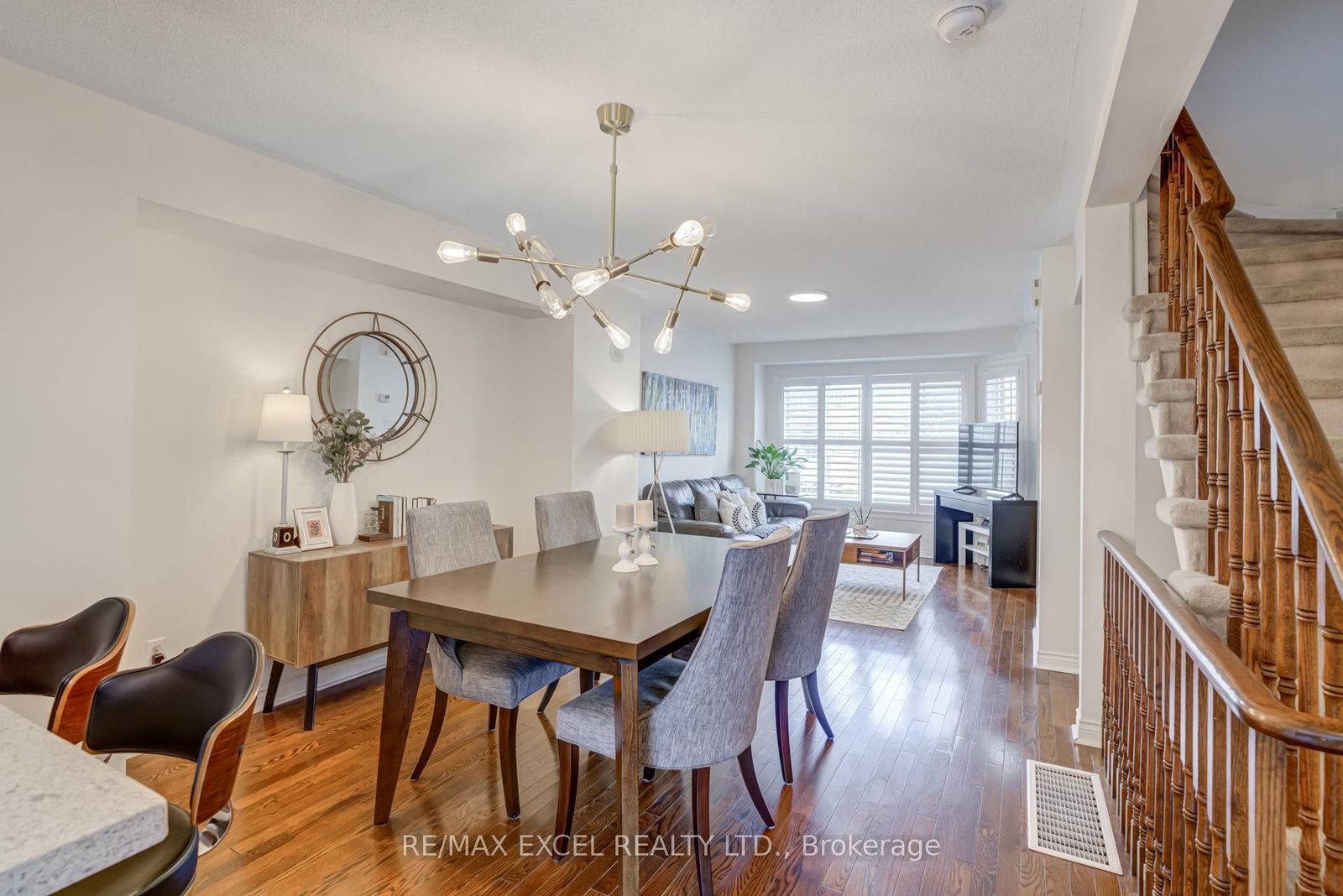 18 Clark Avenue W, Unit 37 - Photo 12