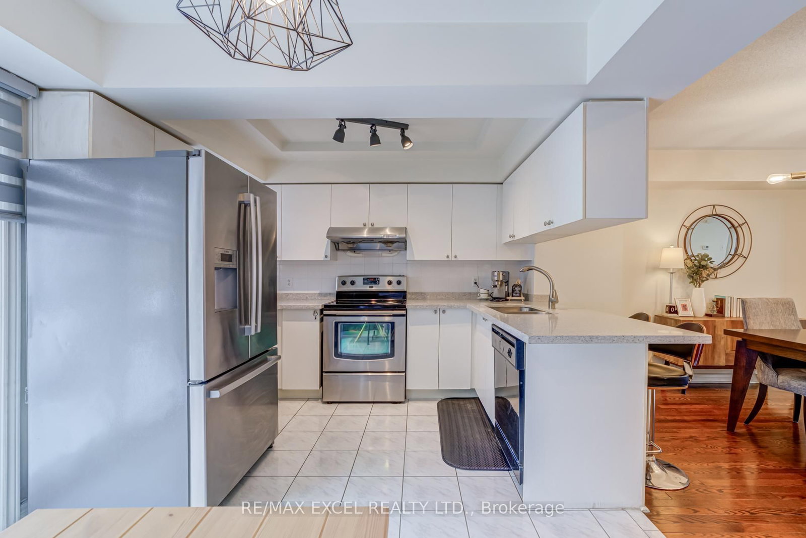 18 Clark Avenue W, Unit 37 - Photo 15