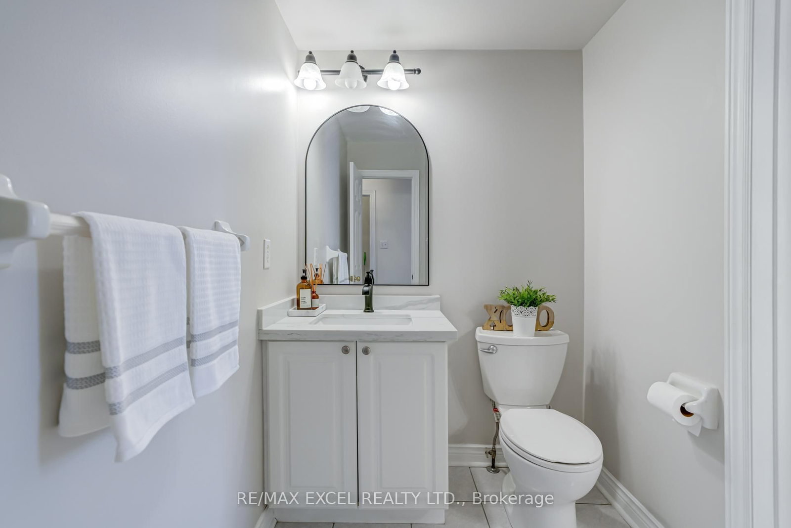 18 Clark Avenue W, Unit 37 - Photo 26