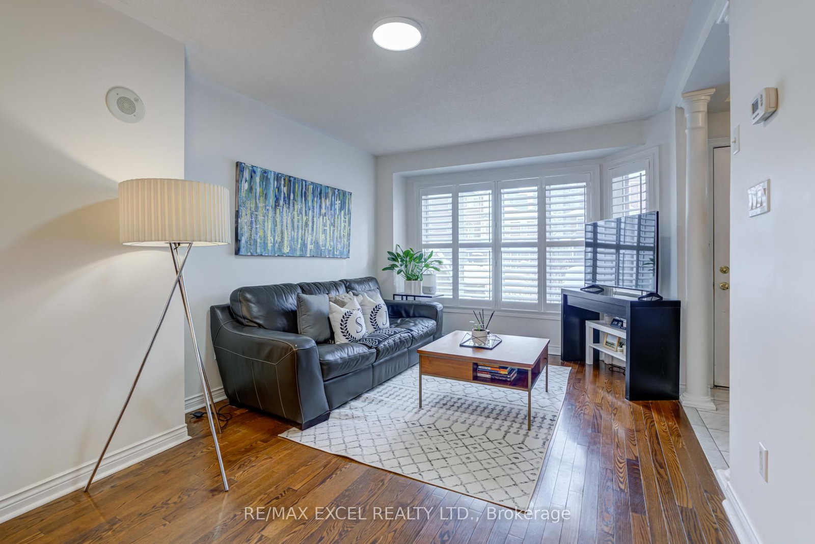 18 Clark Avenue W, Unit 37 - Photo 8