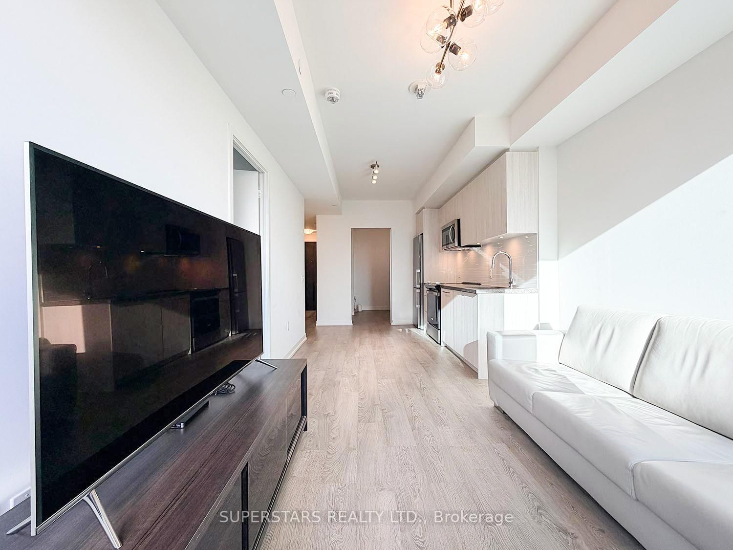 8868 Yonge Street, Unit 1609E - Photo 10