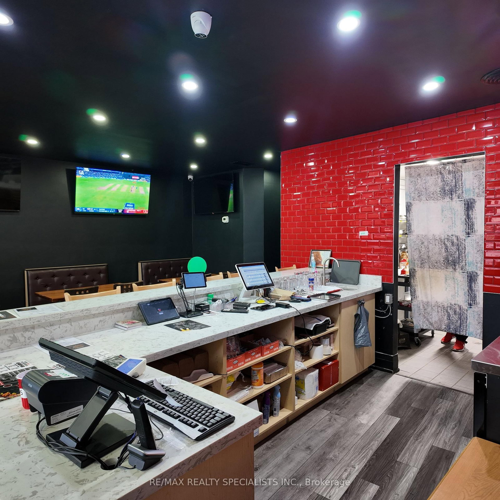 540 Davis Drive, Unit 6 - Photo 5