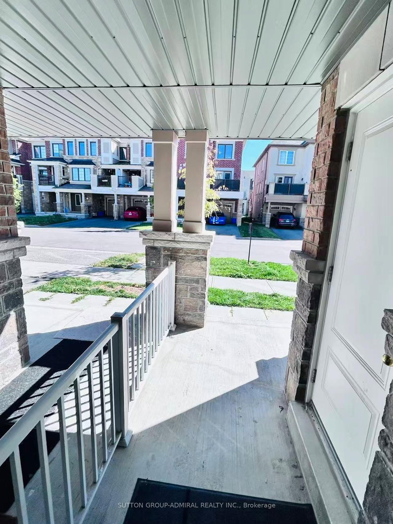 14 McGrath Ave, Richmond Hill, L4S 0K5 | Image 3