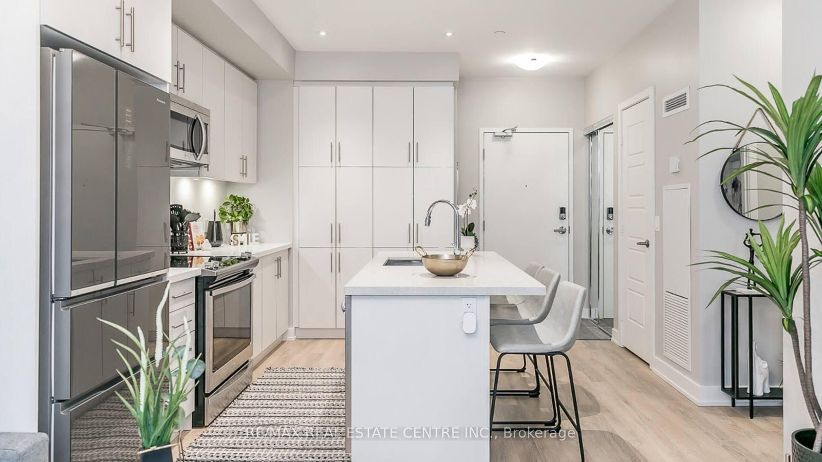 375 Sea Ray Avenue, Unit 106 - Photo 8