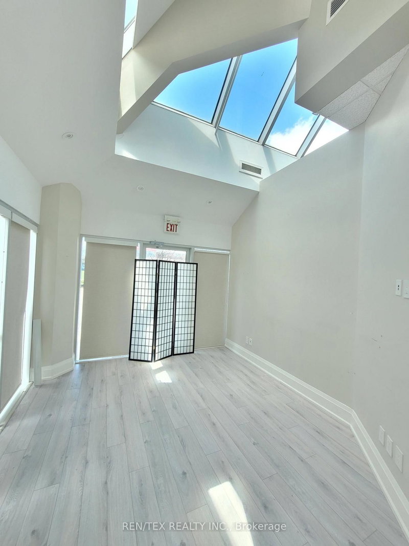 Unit 12 N/W Side - 27 Roytec Rd, Vaughan, L4L 8E3 | Image 3