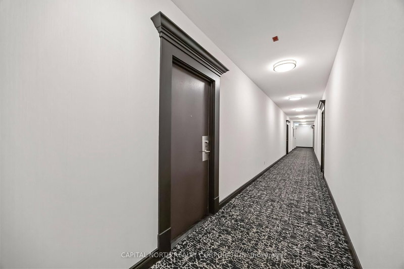242 - 281 Woodbridge Ave, Vaughan, L4L 0C6 | Image 3