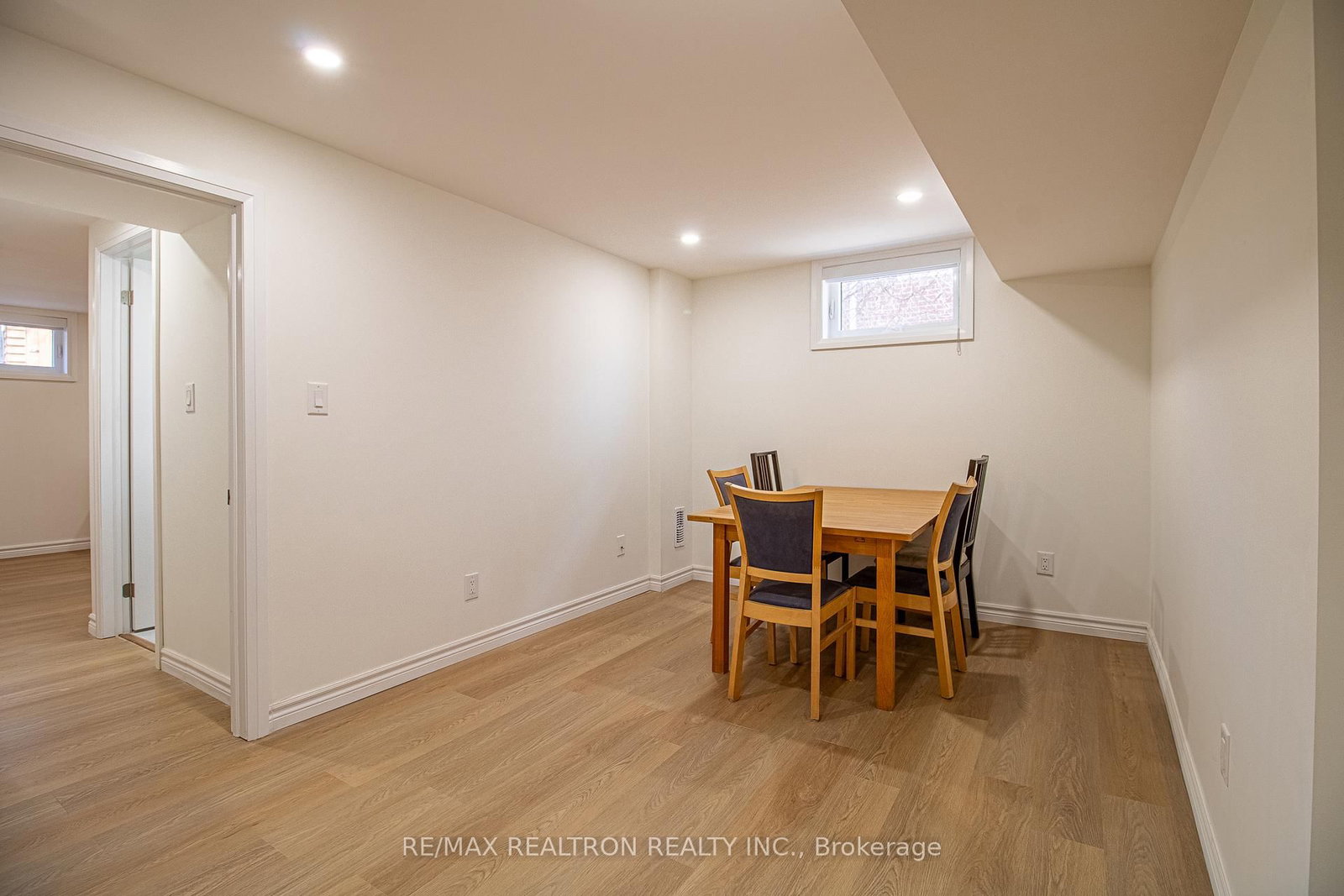 96 Southdale Drive, Unit Lower - Photo 10