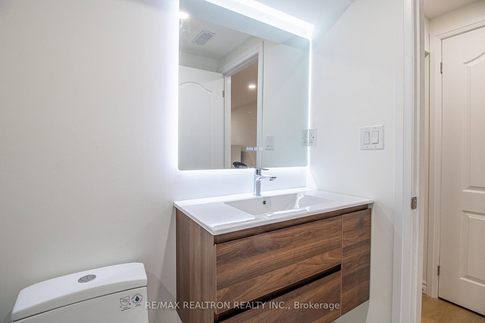 96 Southdale Drive, Unit Lower - Photo 21