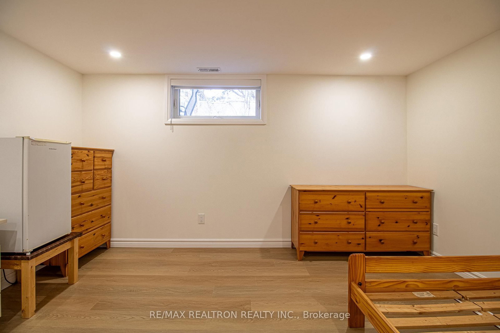 96 Southdale Drive, Unit Lower - Photo 25