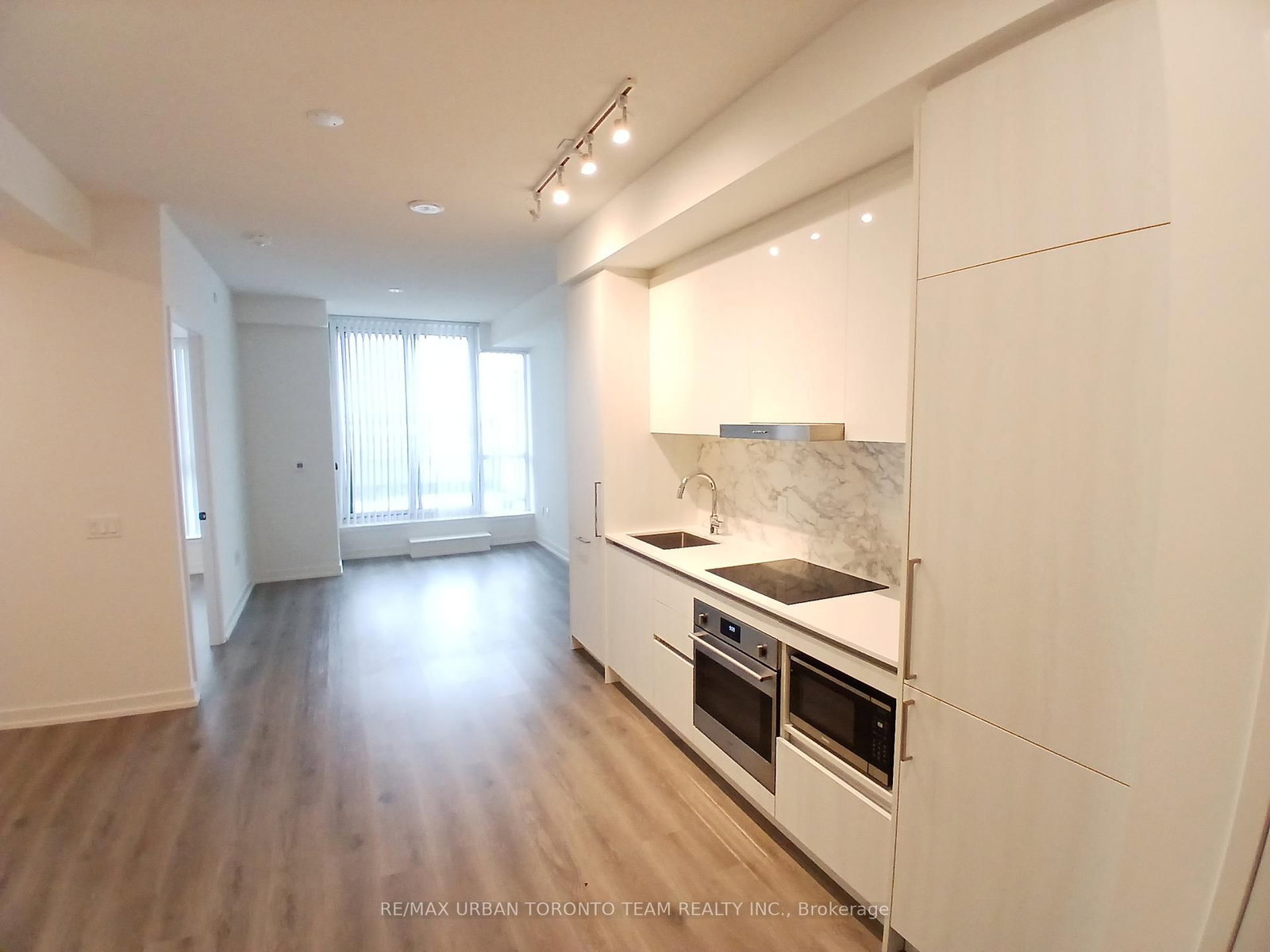 225 Commerce St Street, Unit 510 - Photo 4